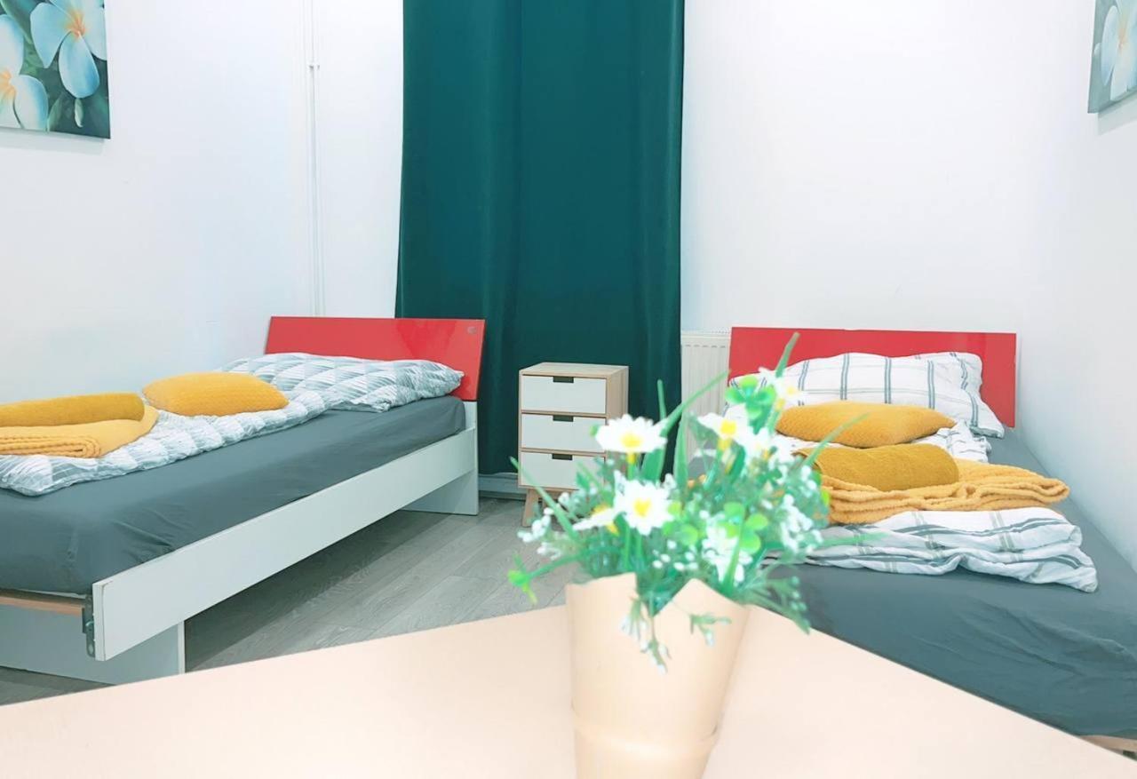 Comfort Triple Room Hn เวียนนา ภายนอก รูปภาพ