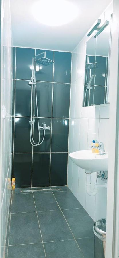 Comfort Triple Room Hn เวียนนา ภายนอก รูปภาพ