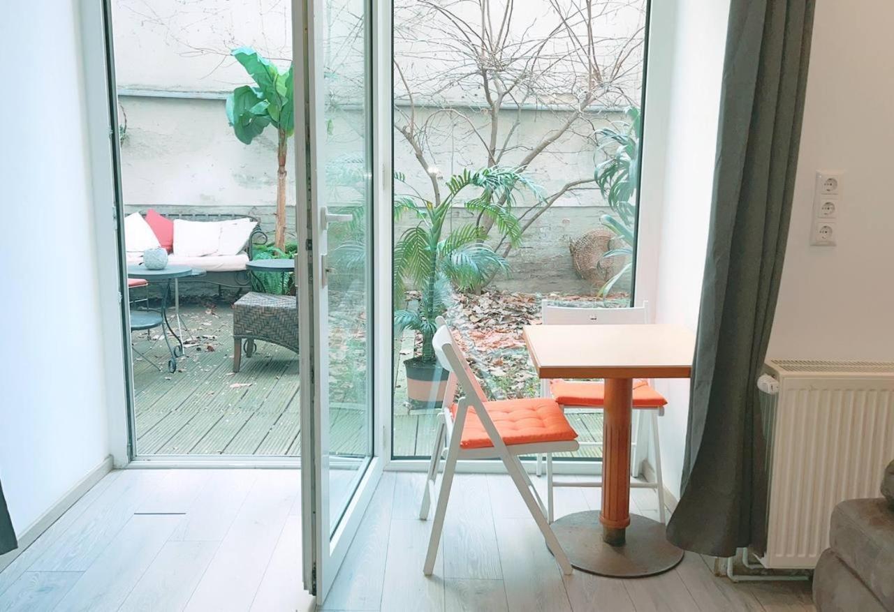 Comfort Triple Room Hn เวียนนา ภายนอก รูปภาพ