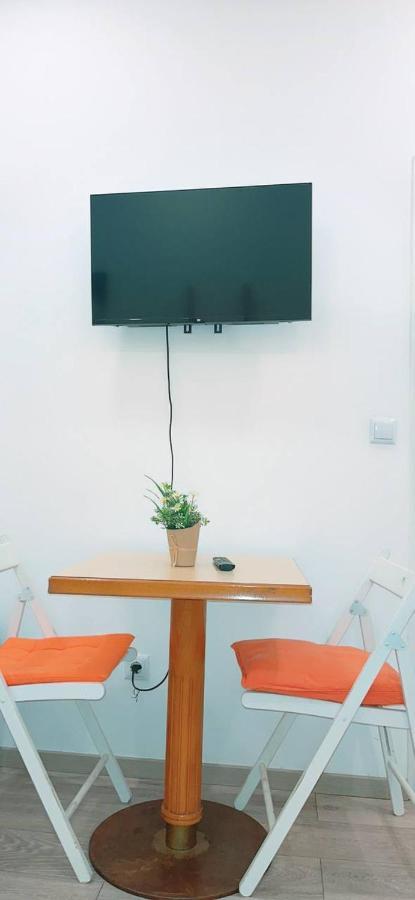Comfort Triple Room Hn เวียนนา ภายนอก รูปภาพ
