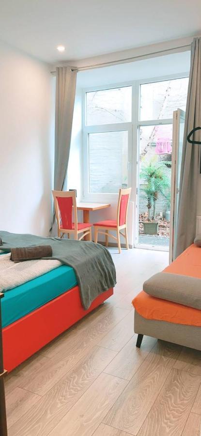 Comfort Triple Room Hn เวียนนา ภายนอก รูปภาพ